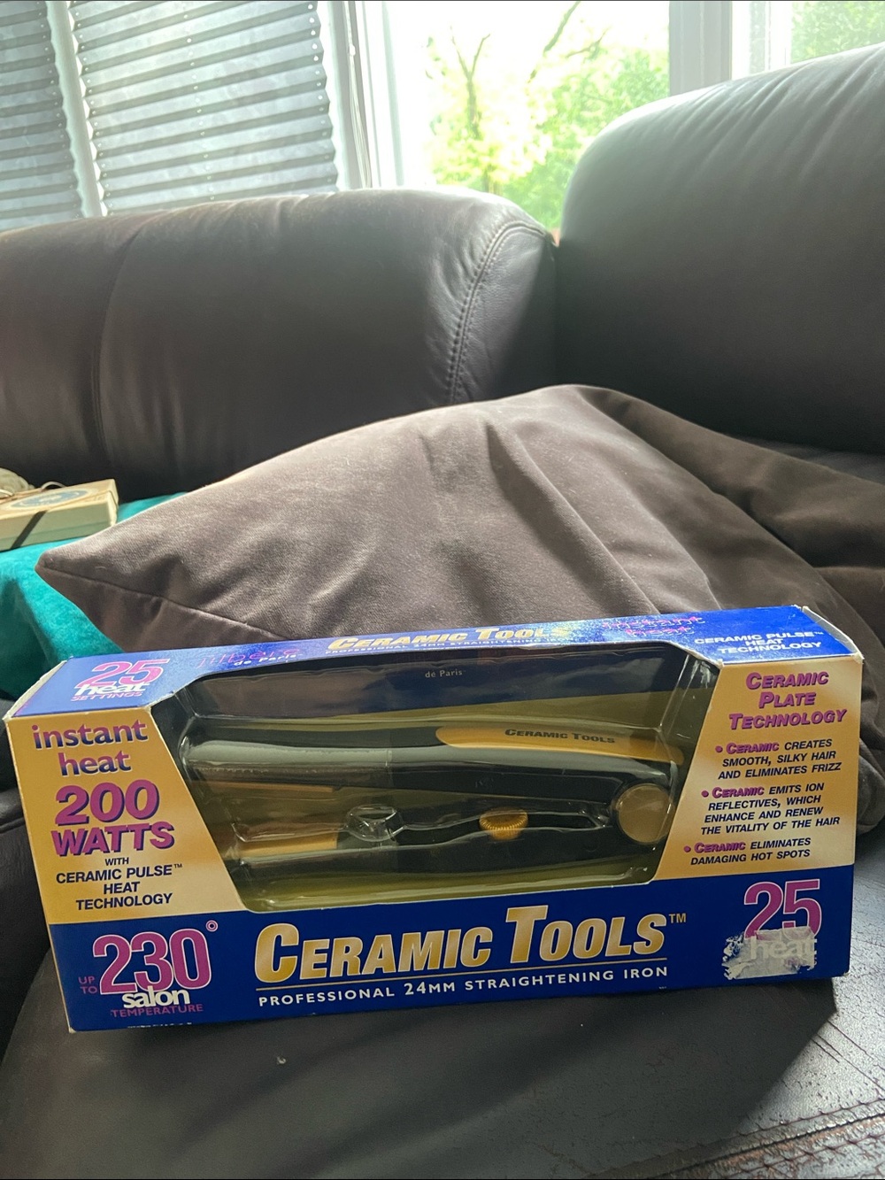 24mm Black/Gold Professional Hair Straightener - Ceramic Plate Technology